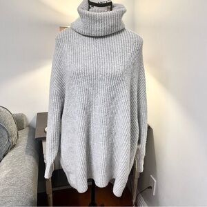 Zara size small light grey oversized chunky knit turtleneck sweater